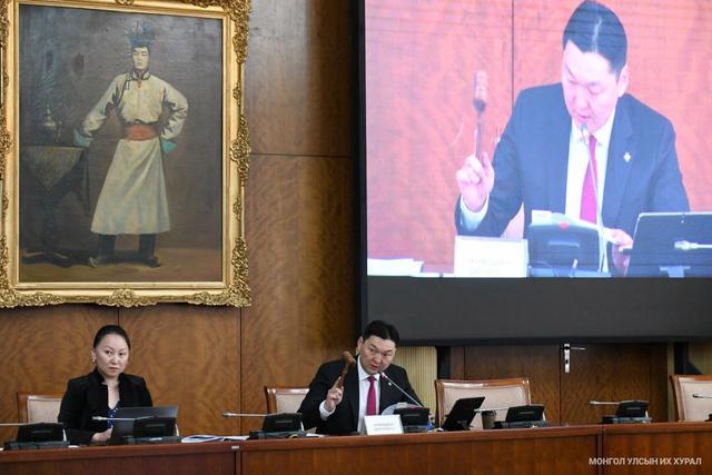 ТБХ:Монгол Улсын нэгдсэн төсвийн 2025 оны төсвийн хүрээний мэдэгдэл, 2026-2027 оны төсвийн төсөөллийн тухай хуулийн төслийг хэлэлцэхийг дэмжлээ