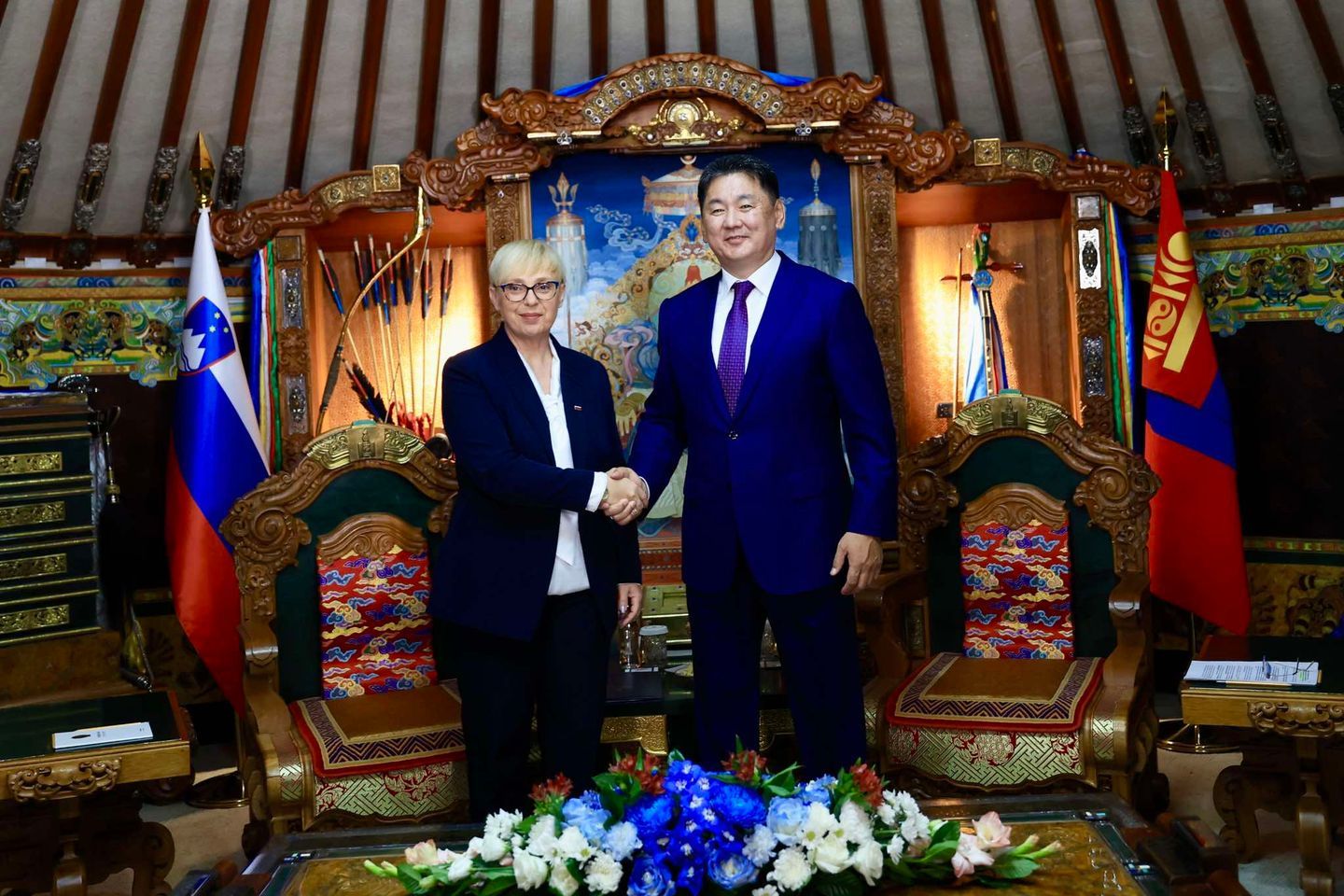 Монгол Улс, Бүгд Найрамдах Словени Улсын Ерөнхийлөгч нар албан ёсны хэлэлцээ хийлээ    
