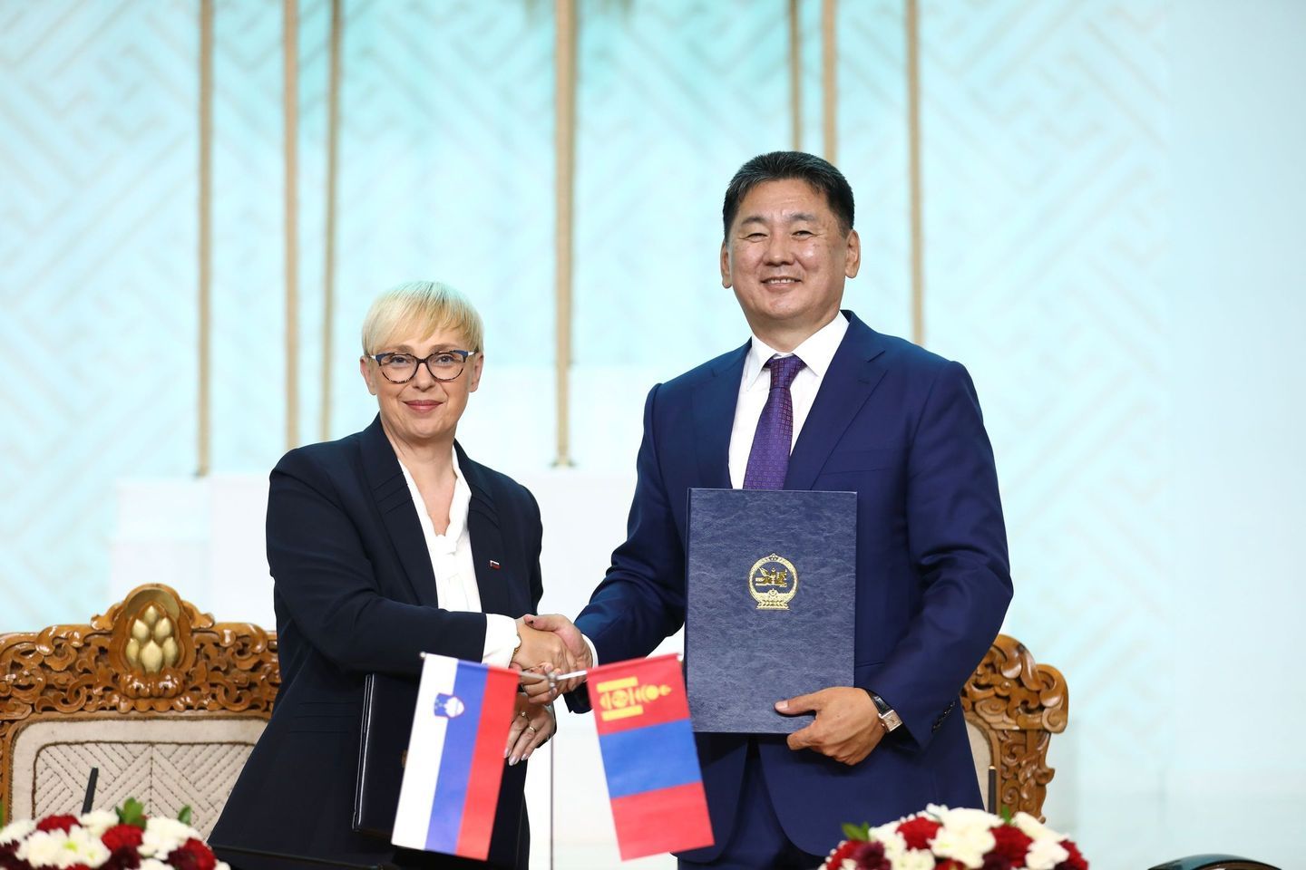 Монгол Улс, Бүгд Найрамдах Словени Улсын Ерөнхийлөгч нар мэдээлэл хийлээ