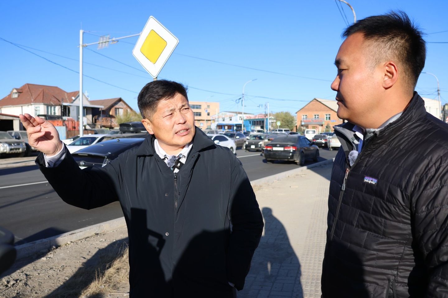 Өнөөдрийн байдлаар 47 байршилд 72.5 км авто замыг шинэчлээд байна