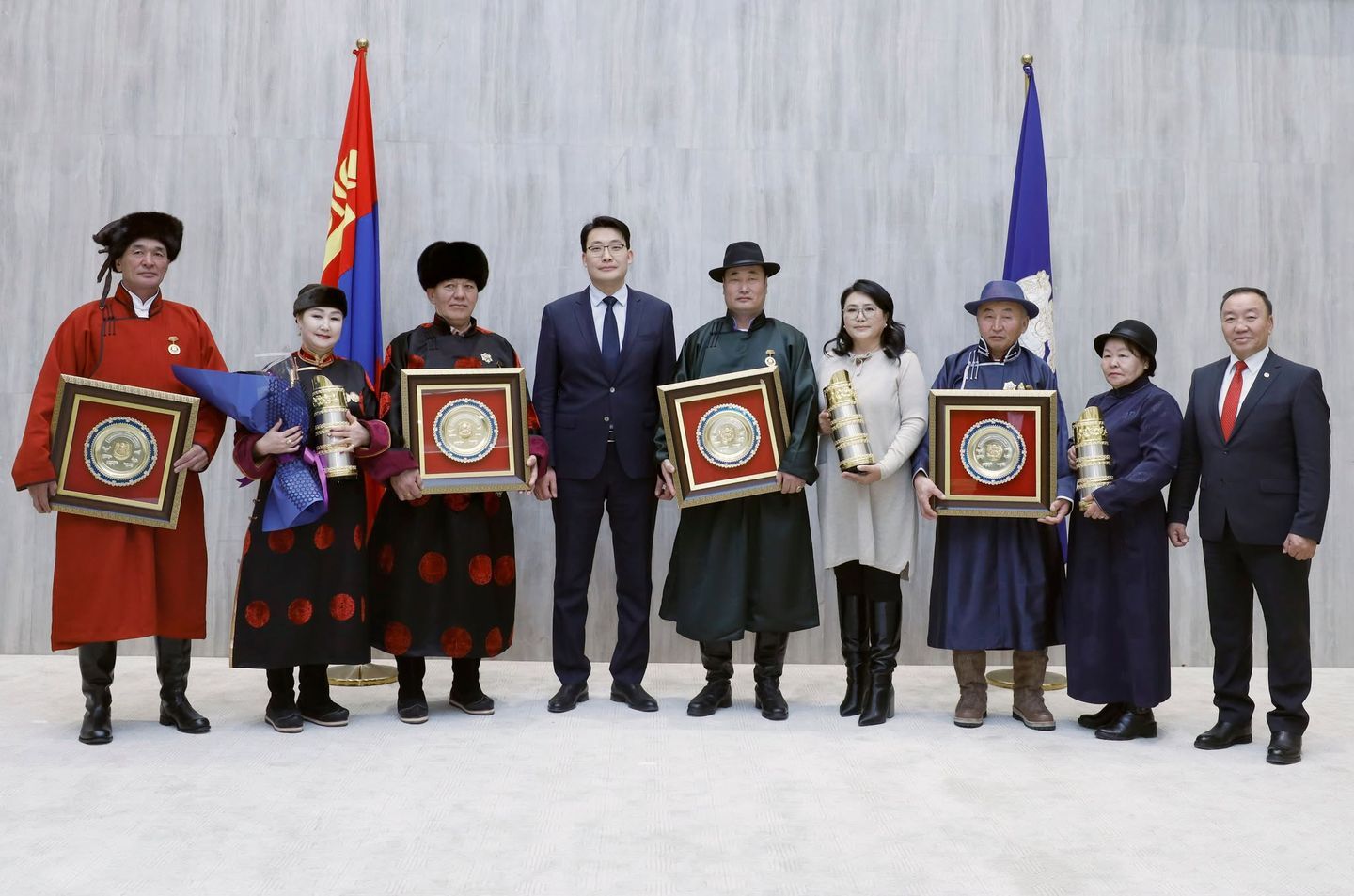 Нийслэлийн аварга фермерүүд тодорлоо
