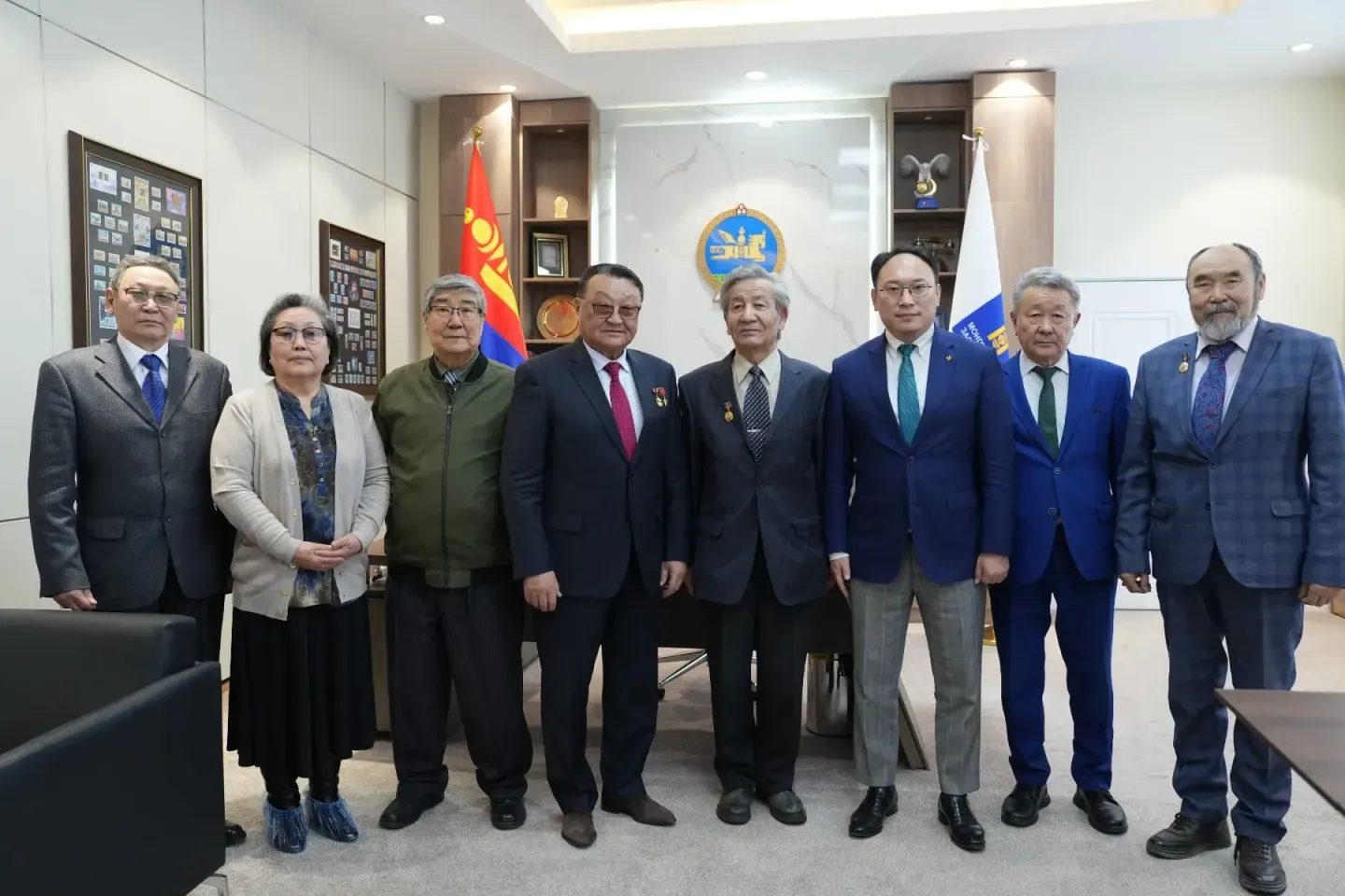 Монгол Улсын сансрын анхны багт хүндэтгэл үзүүллээ