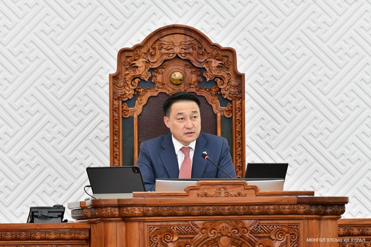 Зөвшөөрлийн тухай хуульд нэмэлт, өөрчлөлт оруулах тухай хуулийн төслийг анхны хэлэлцүүлэгт шилжүүллээ