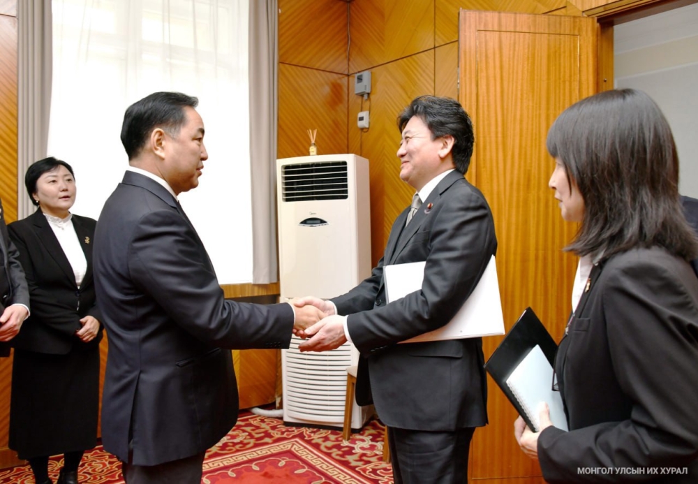 УИХ-ын дэд дарга Б.Пүрэвдоржид Япон-Монголын парламентын найрамдлын бүлгийн ажлын албаны дарга Такэбэ Арата тэргүүтэй төлөөлөгчид бараалхав