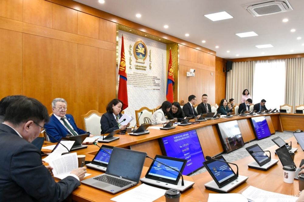 Сургуулийн орчны эрүүл мэнд, аюулгүй байдлын тухай хуулийн төслийг хэлэлцэх нь зүйтэй гэж үзлээ