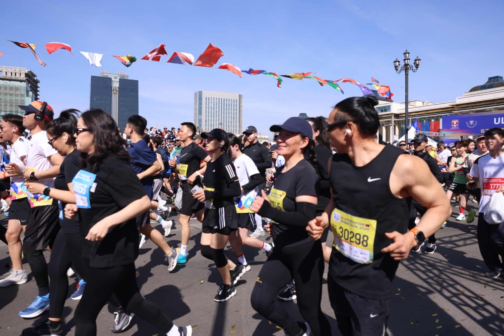 УИХ-ын дарга С.Бямбацогт Төрийн албаны тухай хуульд бодлогын цогц шинэчлэл хийх санал боловсруулах чиглэл өглөө