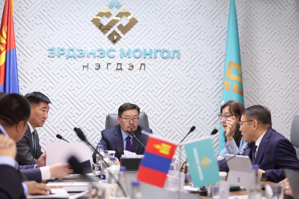 Г.Занданшатар: Засгийн газрын хэмнэлтийн бодлогод төрийн өмчит компаниуд манлайлал үзүүлэх ёстой