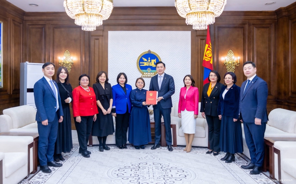 Нийгмийн ажлын тухай хуулийн төслийг өргөн мэдүүлэв