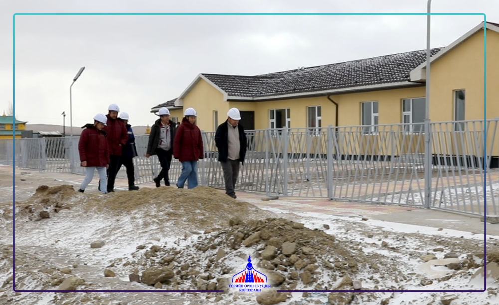 СҮХБААТАР АЙМГИЙН ЭРДЭНЭЦАГААН СУМАНД БАРИГДАЖ БУЙ ТӨРИЙН АЛБАН ХААГЧИЙН 8 АЙЛЫН ОРОН СУУЦЫГ УЛСЫН КОМИСС ХҮЛЭЭЖ АВНА