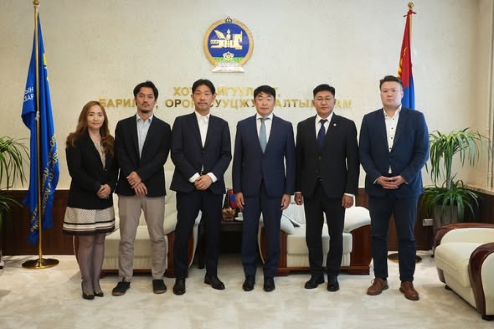 ХББОСЯ-НЫ ТӨРИЙН НАРИЙН БИЧГИЙН ДАРГА М.БАЯРАА ЯПОНЫ ОЛОН УЛСЫН ХАМТЫН АЖИЛЛАГААНЫ БАЙГУУЛЛАГЫН МОНГОЛ ДАХЬ СУУРИН ТӨЛӨӨЛӨГЧ МИЯАГИ КЭНСҮКЭ БОЛОН БУСАД АЛБАНЫ ХҮМҮҮСИЙГ ХҮЛЭЭН АВЧ УУЛЗЛАА