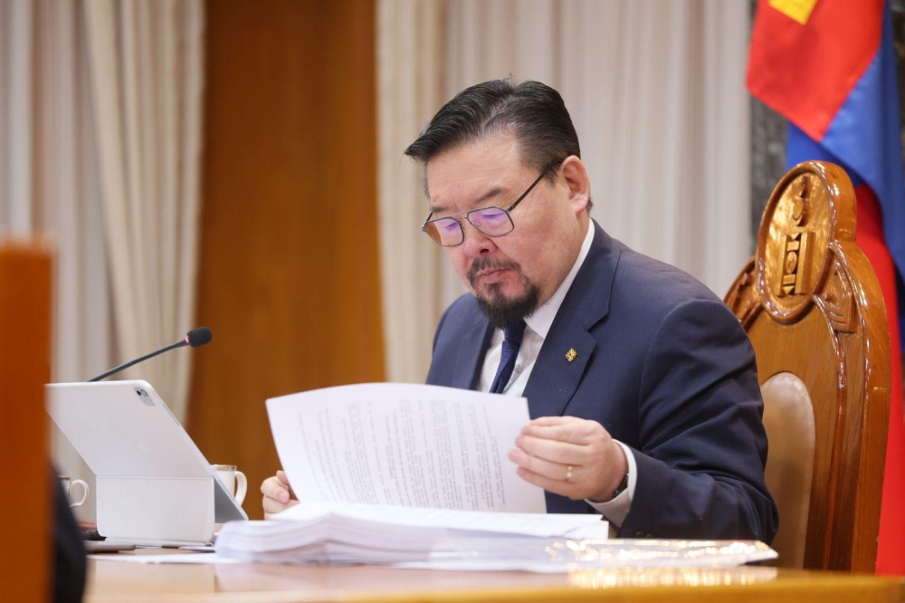 Хүүхэд хамгааллын хариу үйлчилгээ, түр хамгаалах байрыг “Хүүхдийн тусламжийн 108 утасны үйлчилгээний төв”-д нэгтгэлээ