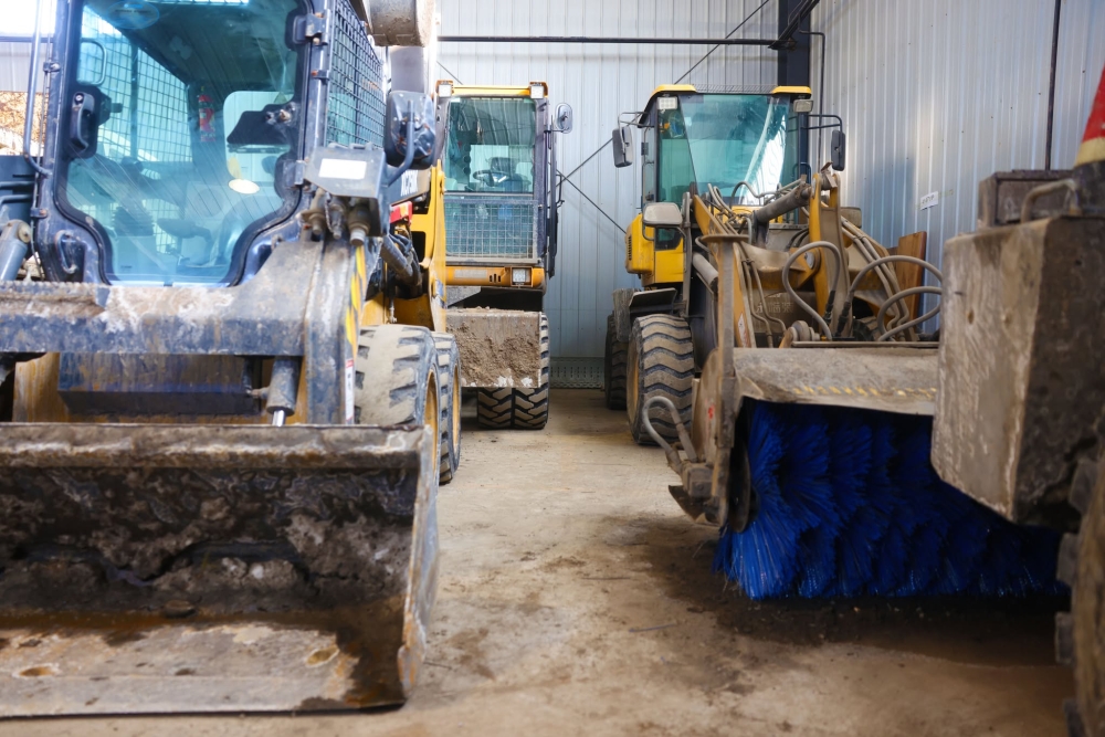 Халтиргаа гулгаа үүсгэхгүйн тулд шөнийн цагаар машин, техникүүдийг тогтмол ажиллуулж байна