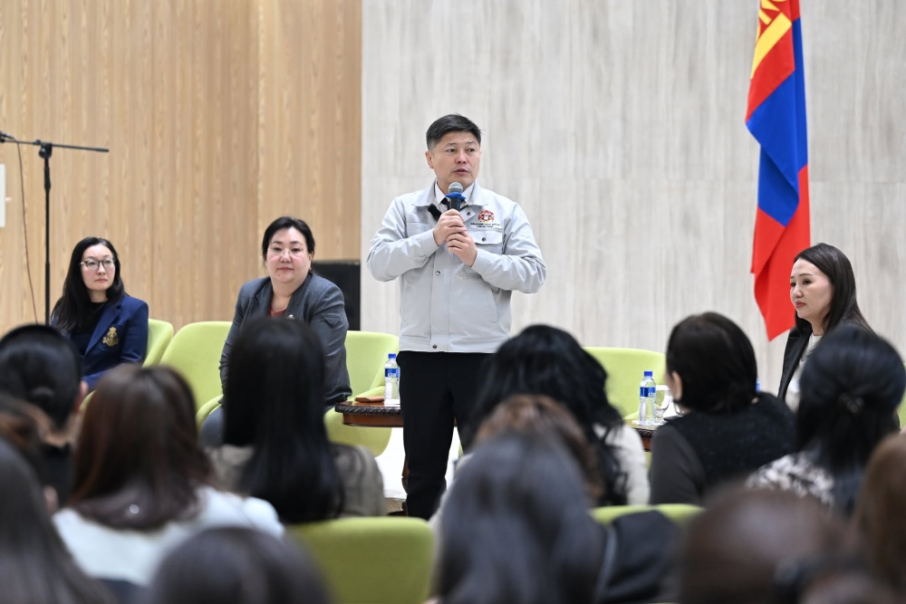 Аутизмтай болон хөгжлийн онцлогтой хүүхдүүдийг сурч боловсрохыг дэмжих зорилгоор НЕБ-ын 172 сургууль, 12 цэцэрлэгийн төлөөлөлтэй уулзлаа