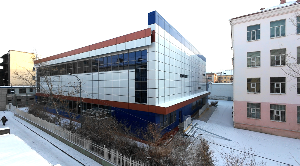 Нийслэлийн ерөнхий боловсролын 23 дугаар сургуулийн усан бассейн бүхий спорт заалыг ашиглалтад орууллаа