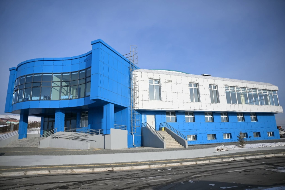 Орбитод усан бассейн, боулинг, фитнесийн тоног төхөөрөмжтэй орчин үеийн цогц усан спорт сургалтын төв ашиглалтад орлоо