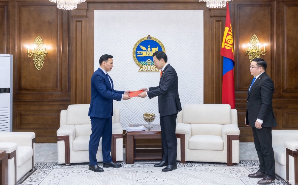 Сургуулийн орчны эрүүл мэнд, аюулгүй байдлын тухай хуулийн төслийг өргөн мэдүүллээ