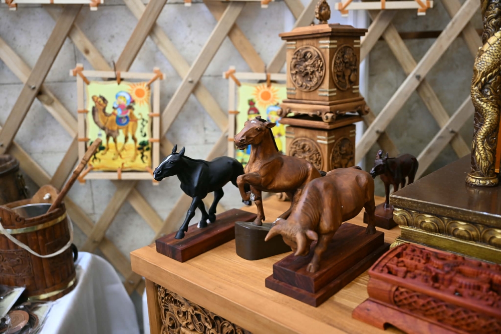 Фото сурвалжилга: “Амар байна уу 2026” үзэсгэлэн худалдаанд 1000 ЖДҮ эрхлэгч оролцож байна