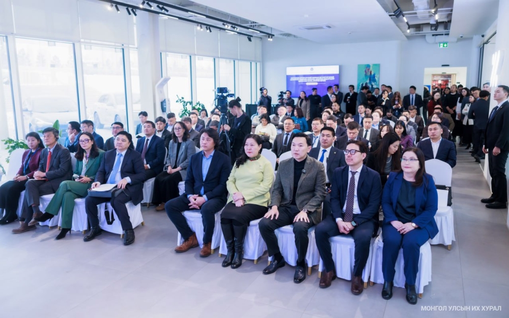 Улсын Их Хурлын дарга Н.Учрал: Сэргээгдэх эрчим хүчийг хөгжүүлэх хууль, эрх зүйн орчныг сайжруулна