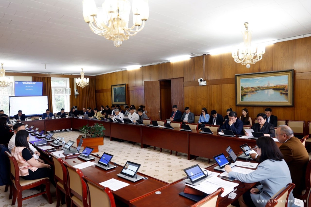 Монгол Улсын 2024 оны төсвийн гүйцэтгэл, 2025 оны төсвийн тодотголын төслүүдийн хоёр дахь хэлэлцүүлгийг хийв
