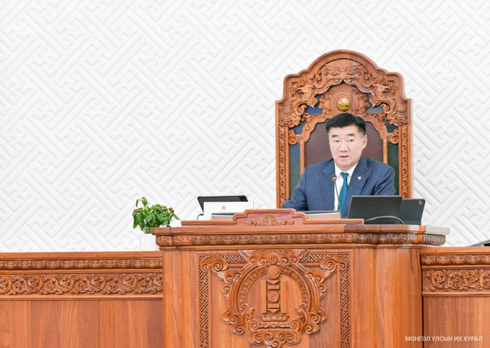 Мансууруулах эм, сэтгэцэд нөлөөт бодисын эргэлтэд хяналт тавих тухай хууль /Шинэчилсэн найруулга/-ийн төслийн хэлэлцэх эсэх хэлэлцүүлгийг эхлүүллээ