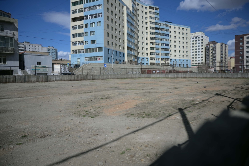 IV хорооллын мөсөн гулгуурын талбайн газар эзэмшигчтэй хэлцэл хийж, нийтэд зориулсан тохижилт хийнэ