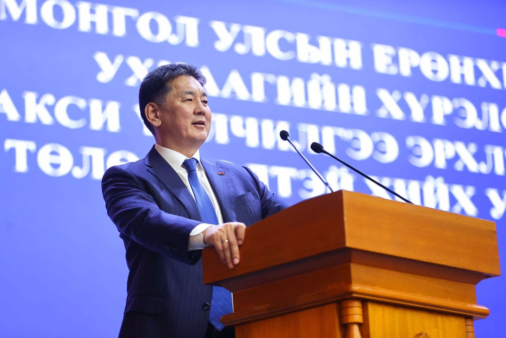 Ерөнхийлөгч У.Хүрэлсүх такси үйлчилгээ эрхлэгчдийн төлөөлөлтэй уулзлаа