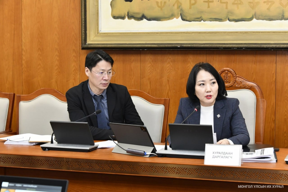 Монгол Улсыг ирэх таван жилд хөгжүүлэх үндсэн чиглэлийг батлах төслийн анхны хэлэлцүүлгийг хийлээ