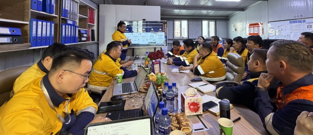 Нэгдсэн менежментийн тогтолцооны стандартын хөндлөнгийн аудитыг цанхийн баруун уурхайн гэрээт компаниудад эхлүүллээ