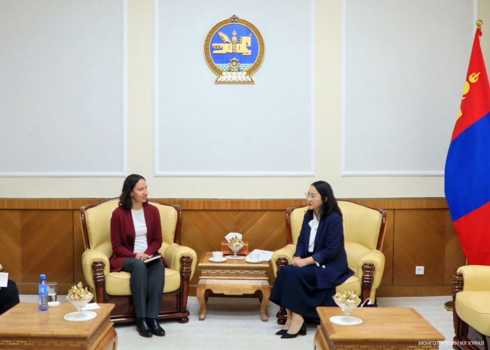Улсын Их Хурлын гишүүн Ж.Баярмаа Монгол Улс дахь Америкийн Нэгдсэн Улсын ЭСЯ-ны төлөөллийг хүлээн авч уулзлаа