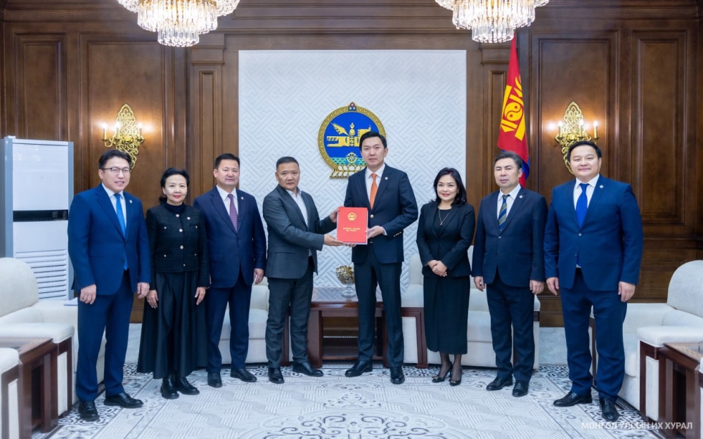 Үндэсний их баяр наадмын тухай хуульд нэмэлт, өөрчлөлт оруулах тухай хуулийн төслийг өргөн мэдүүллээ