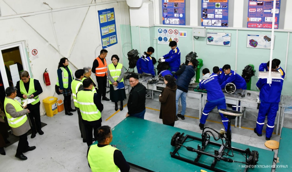 Дэд хорооны дарга, гишүүд Техник технологийн политехник коллежийн үйл ажиллагаатай танилцлаа