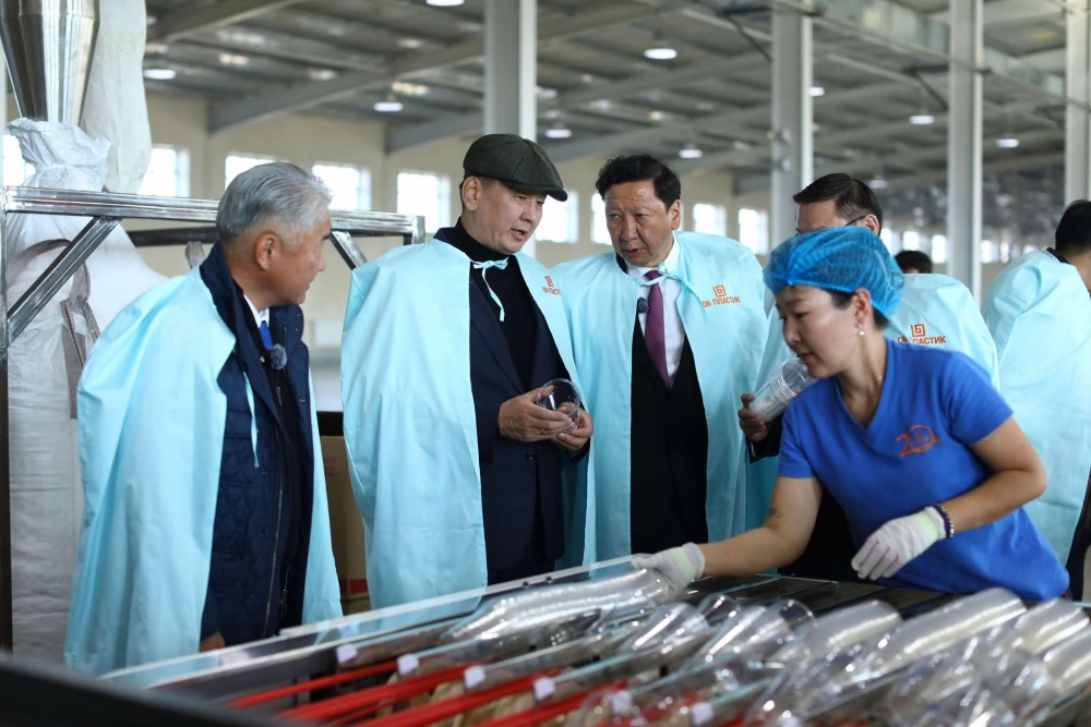 “Хүнсний хувьсгал”-ын дүнд зөвхөн нэг жилд 44 мянган ажлын байр бий боллоо