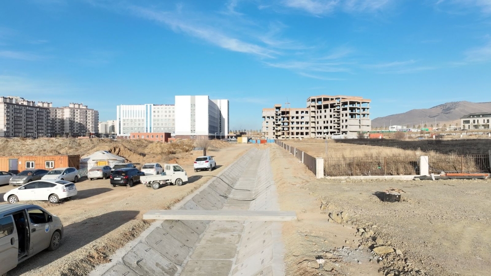 Нийслэлийн хэмжээнд үерийн хамгаалалтын далан, ус зайлуулах шугам сүлжээ зэрэг 20 төсөл 85 хувьтай хэрэгжиж байна