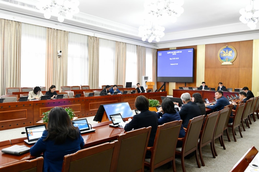 Инфляцын өсөлт, мөнгөний бодлогын үр нөлөөний талаарх асуулгын хариуг хэлэлцлээ