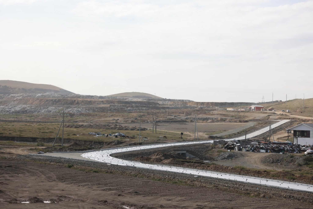 Морингийн давааны замаас Барилгын хатуу хог хаягдал дахин боловсруулах үйлдвэр хүртэлх 1.5 км авто замыг ирэх сард ашиглалтад оруулна