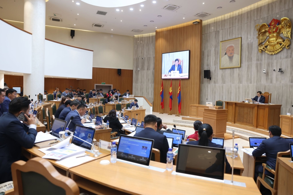 А.Амартүвшин: Ирэх онд 51.080 өрхийн сууцыг дулаалж, бүх төрлийн хий, цахилгаан, сэргээгдэх эрчим хүч, бусад эх үүсвэрт холбоно