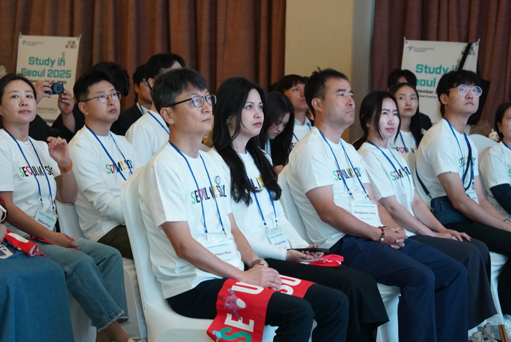 “Сөүл хотод суралцъя” боловсролын үзэсгэлэн болж байна