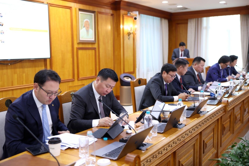 ”Их өгөгдөл, хиймэл оюуны үндэсний стратеги”-ийн төслийг хэлэлцэн дэмжив