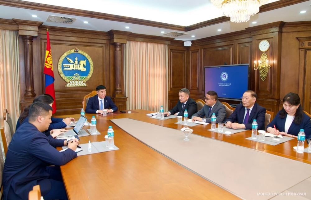 УИХ-ын дарга С.Бямбацогт Төсвийн тогтвортой байдлын зөвлөлийн дарга, гишүүдтэй уулзаж, санал солилцлоо