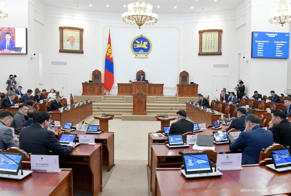 Монгол Улсын хөгжлийн 2027 оны төлөвлөгөөг баталж, хуулийн төслүүдийн хэлэлцэх эсэх асуудлыг шийдвэрлэлээ