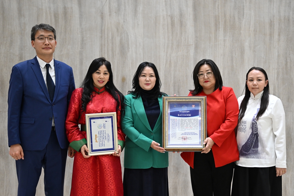 “Нүүдэлчин” соёлын биет бус өвийн их наадамд нийслэлийн өвлөн уламжлагчид тэргүүн байр эзэллээ