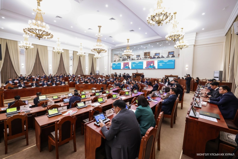УИХ-ын даргыг үүрэгт ажлаас нь чөлөөлж, Монгол Улсын 2026 оны төсвийн тухай хуулийн төслүүдийг гурав дахь хэлэлцүүлэгт шилжүүлэв