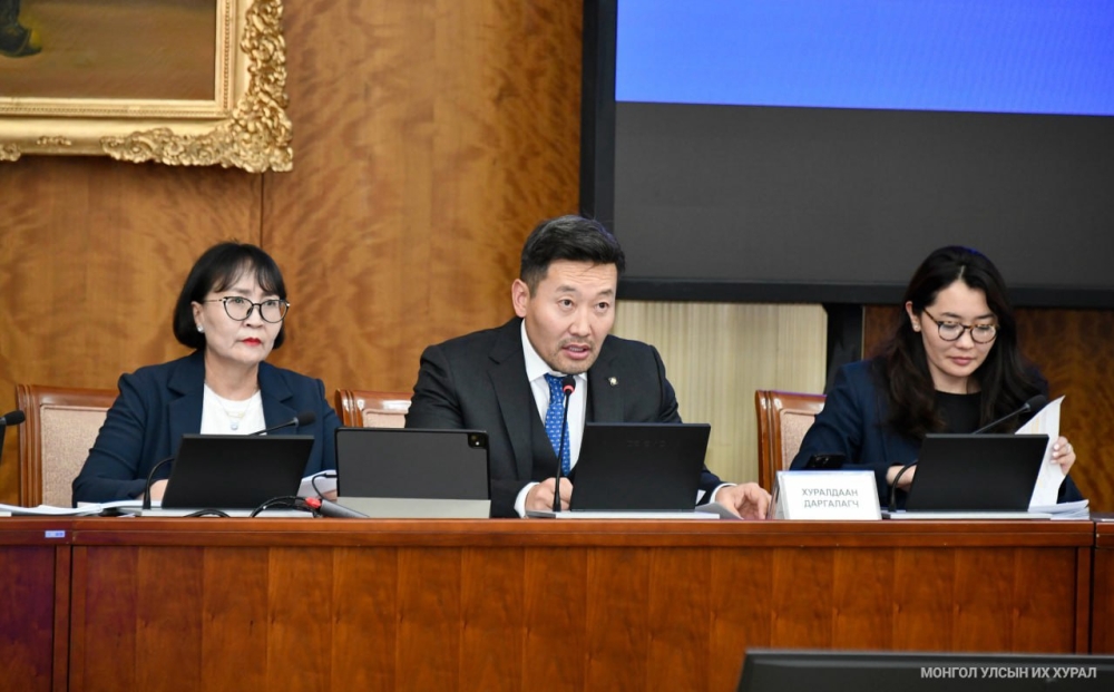 Улсын Их Хурлын тогтоолуудын хэрэгжилтийн талаарх мэдээллүүдийг сонслоо
