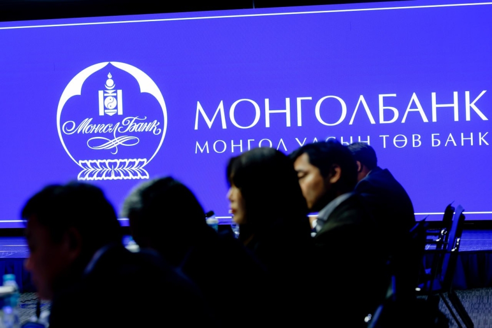 Эдийн засгийн байнгын хорооны дарга, гишүүд Монголбанкны үйл ажиллагаатай танилцлаа